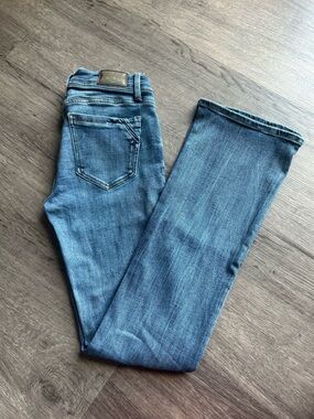 Buckle women’s Light Blue Straight Jeans